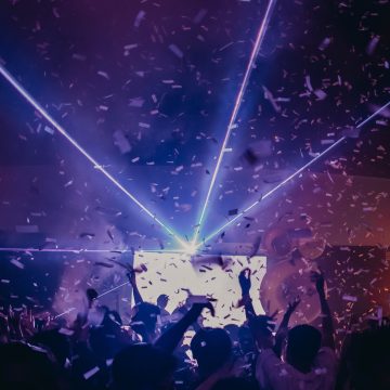 riverhouse-dnd-confetti-party.jpg