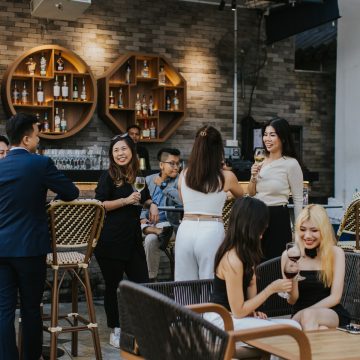 riverhouse-yin-bar-gathering.jpg
